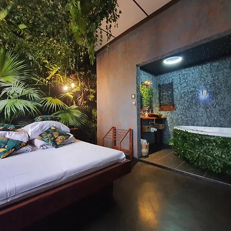 Tropicana Jacuzzi Apartment Krakow Exterior photo