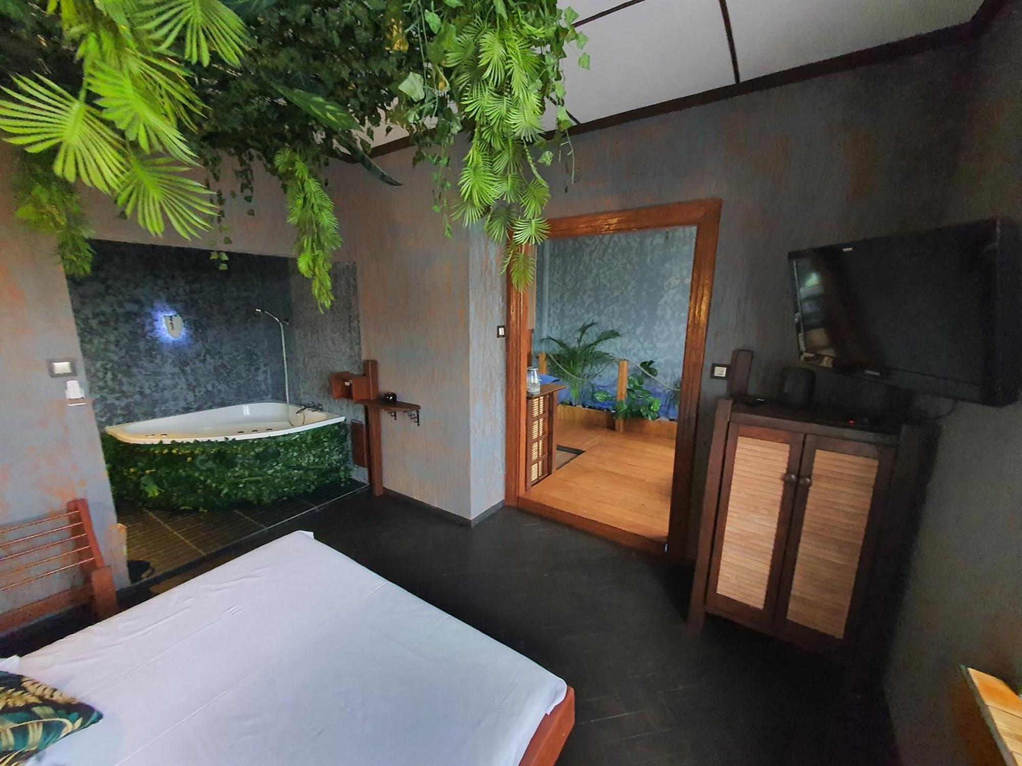 Apartment Tropicana Jacuzzi Krakow